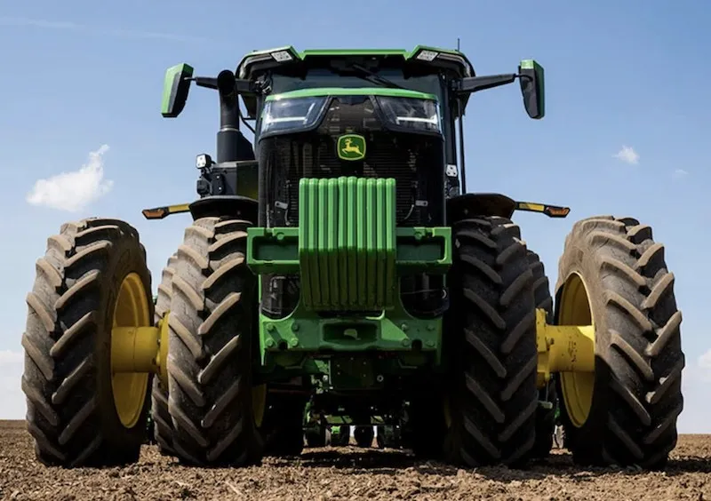 8 Series Row Crop Tractor | 280 hp
