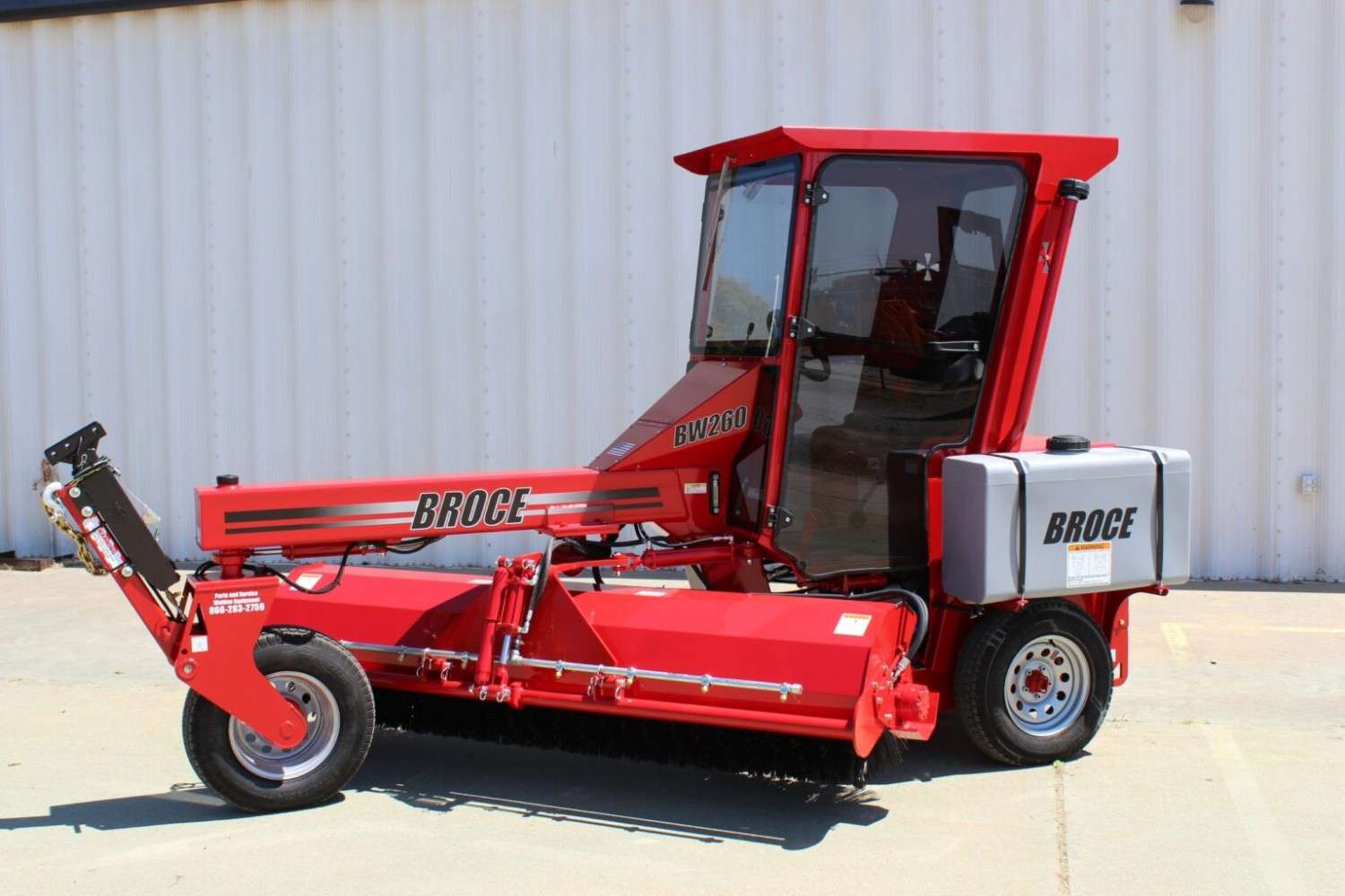 BW260 Broce Broom