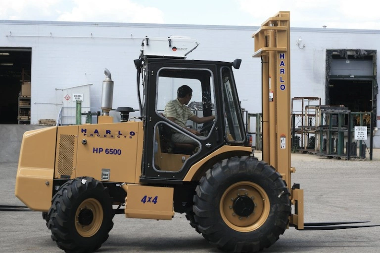 Off-Road Forklift 6,500 lbs capacity