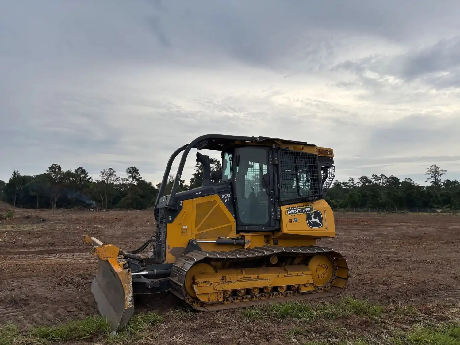 Best Compact Track Loader for Sandy Florida Soil (2026 Rental Guide)